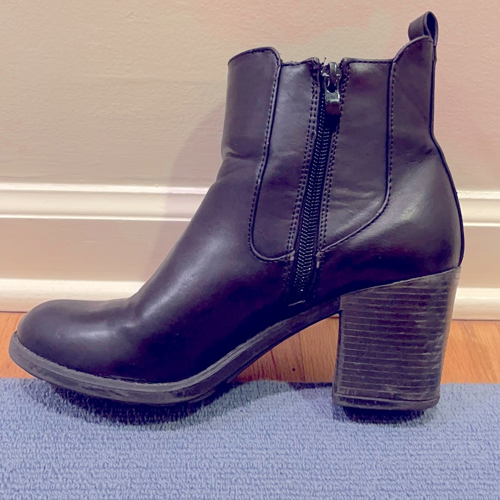 Cute heeled booties